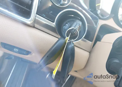 2014 Porsche Panamera E-Hybrid S из США, поврежденный, VIN WP0AD2A76EL044591